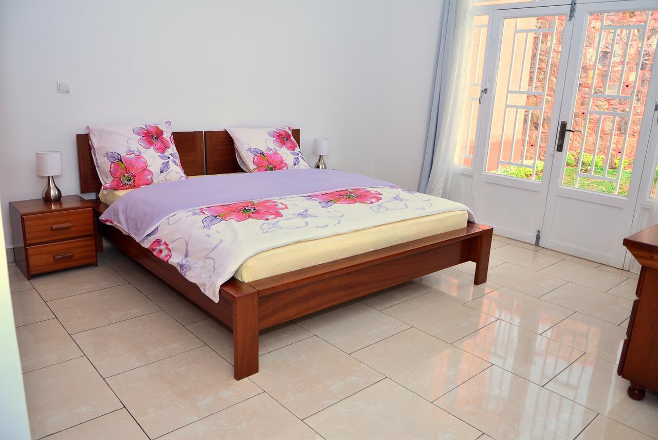 Hotel Maisons-Sifa Butare Luaran gambar